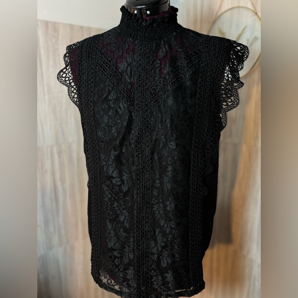 Cable & Gauge Black Lace High-Neck Sleeveless Top Blouse NWT